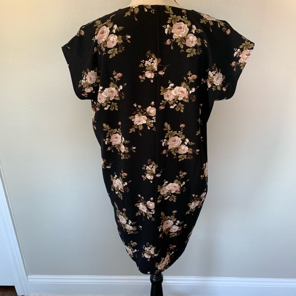 FOREVER 21 loose dress floral - Picture 4 of 5